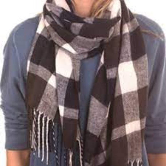 NEW Plush Apparel ultra soft plaid scarf - Picture 3 of 7